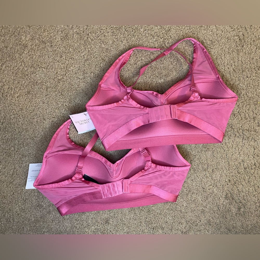 Bundle of 2 NWT VS Incredible Medium Support Plunge Sport Bra - Picture 4 of 6